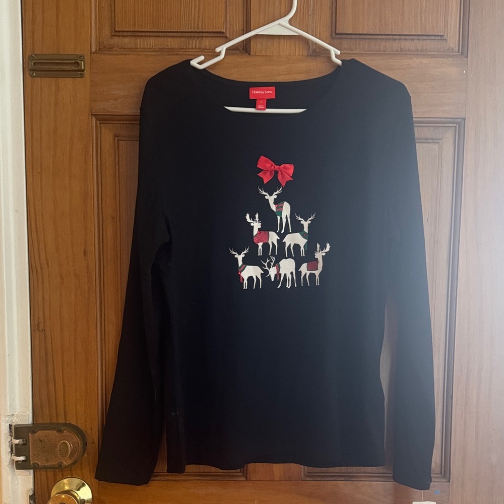 Holiday Lane Black Top with Reindeer and Red Bow NWT size L